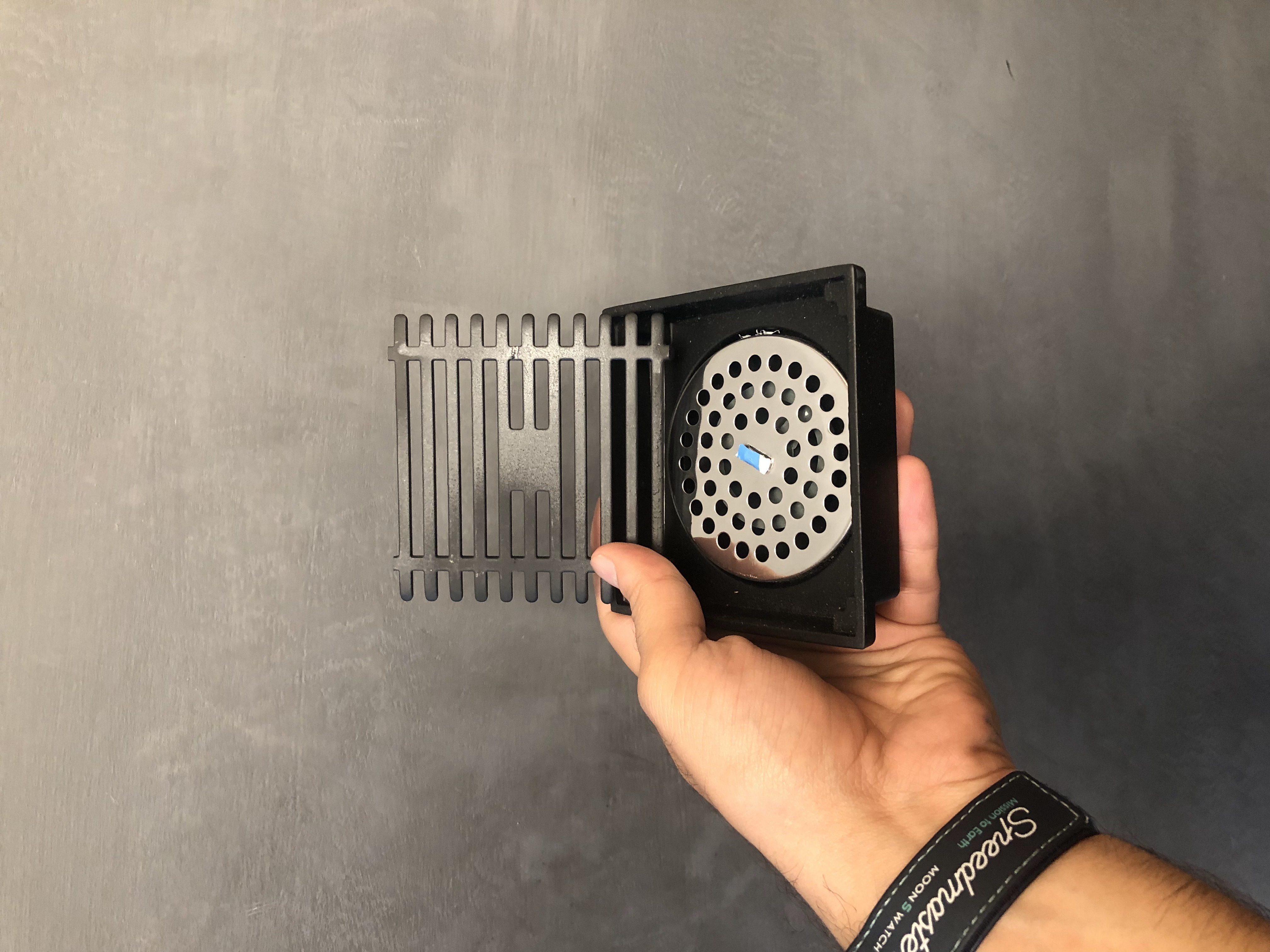 کفشور خطدار سوپاپدار مشکی