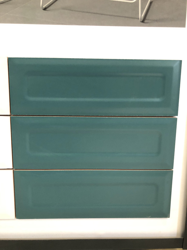 کاشی بین کابینتی سبز